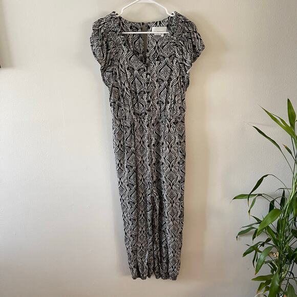 Anthropologie Zadie Satin Jumpsuit Womens 8 Petite Black & White Flutter Sleeves - Picture 1 of 16